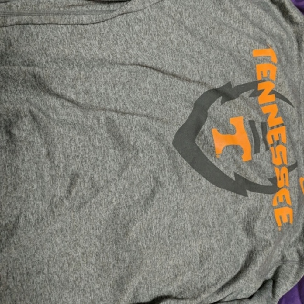 Shirt XL athletic jouniors